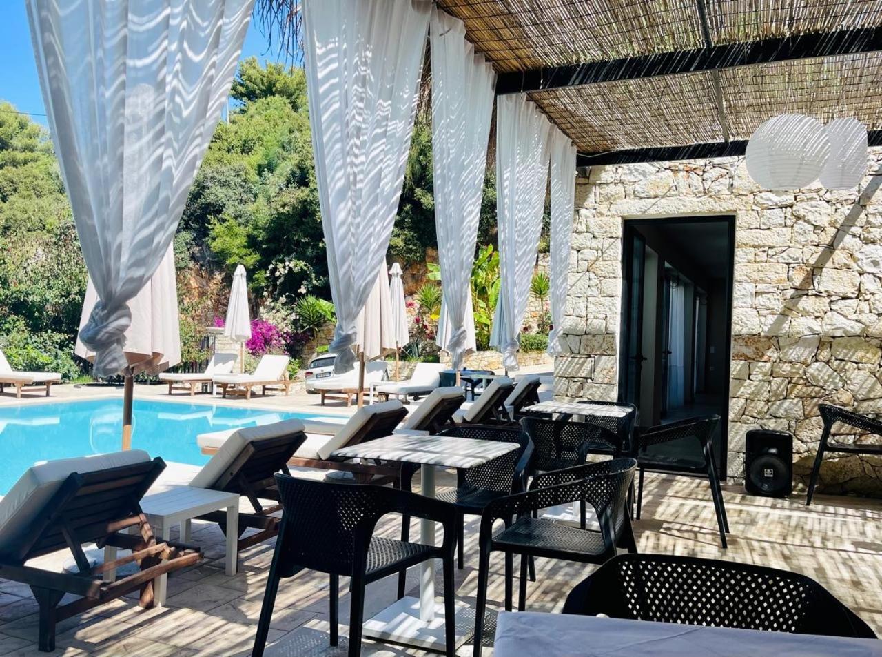 Hotel Platon Sarande Exterior photo